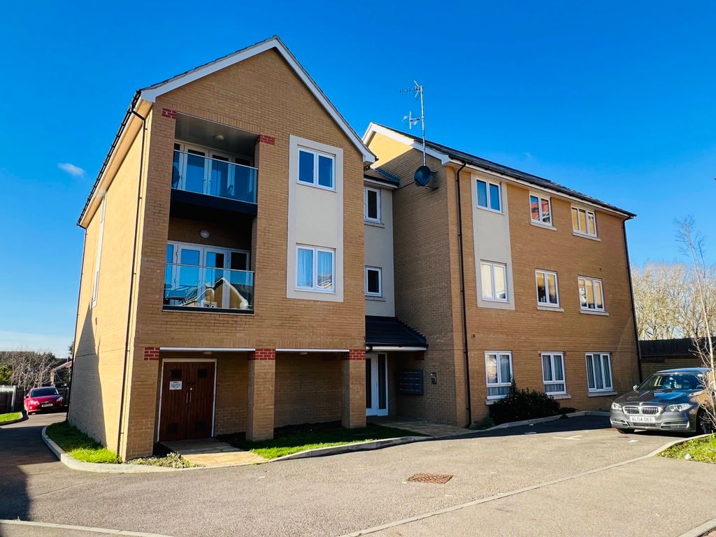 Property photo 2 of 17