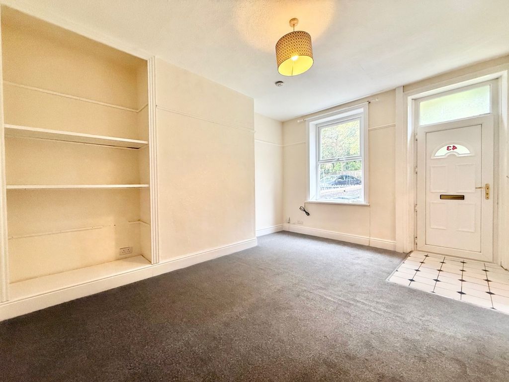Property photo 2 of 10 Picture No. 15