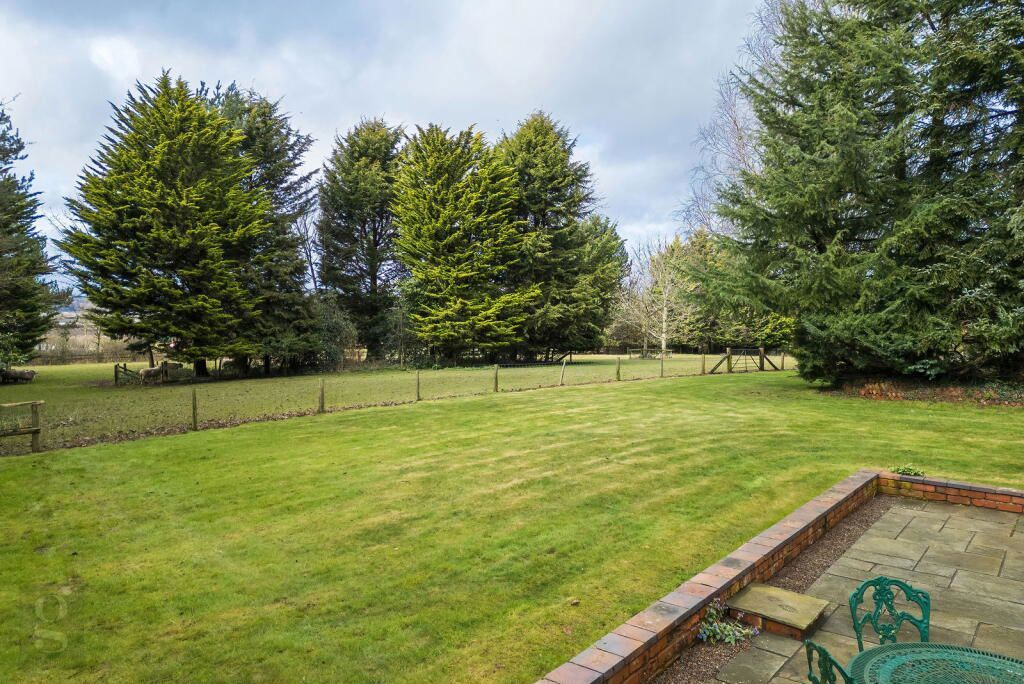 Property photo 3 of 27
