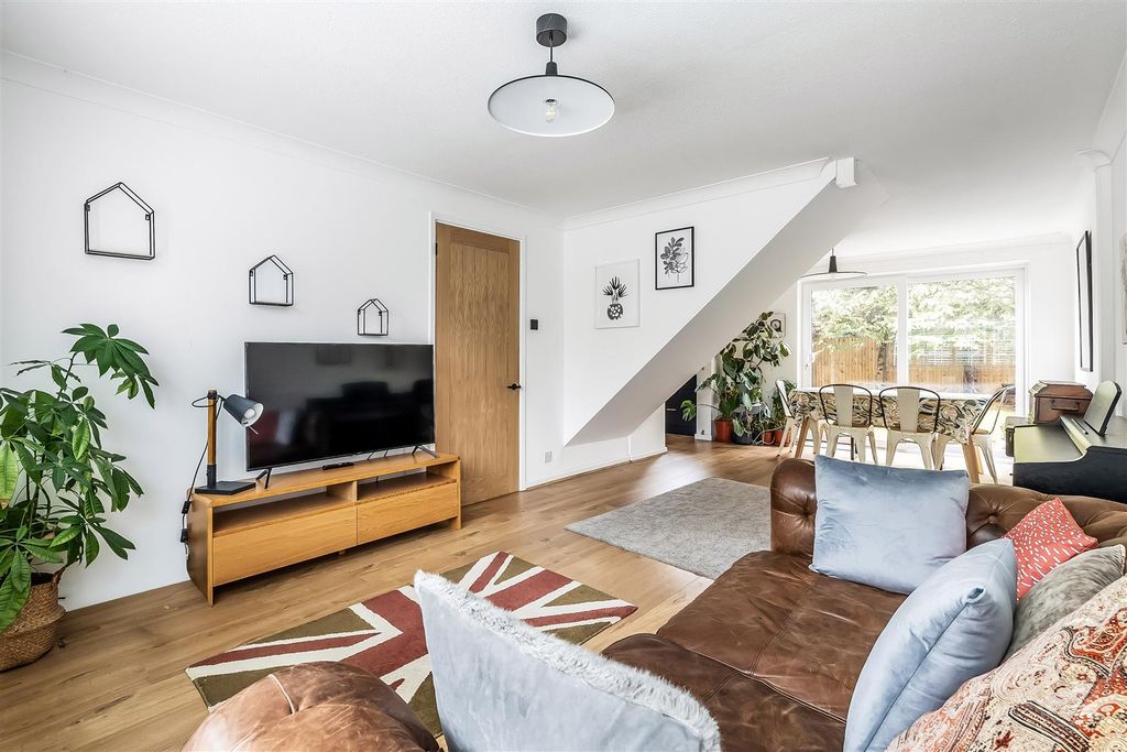 Property photo 3 of 22 36-Hatherwood-14_Edit.Jpg