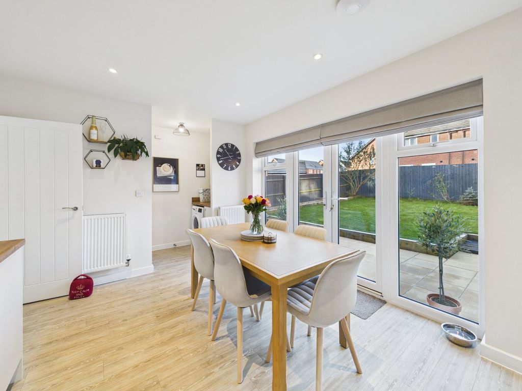 Property photo 2 of 16 Picture No. 18