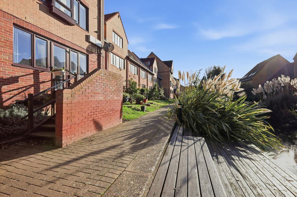 Property photo 1 of 14 Img_9005