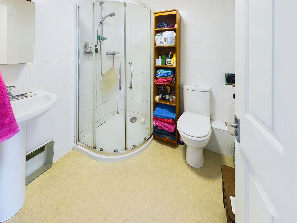 Property photo 3 of 25