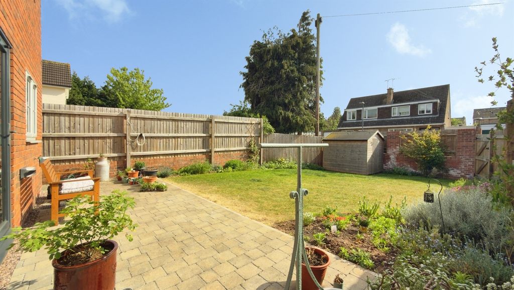 Property photo 3 of 19