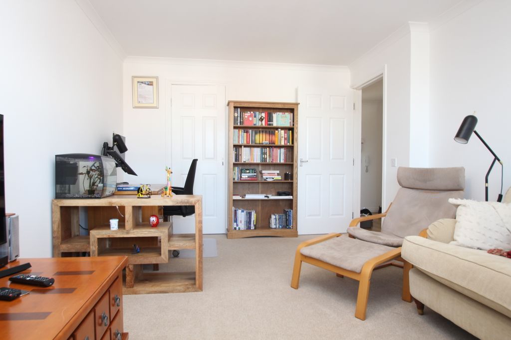 Property photo 2 of 8