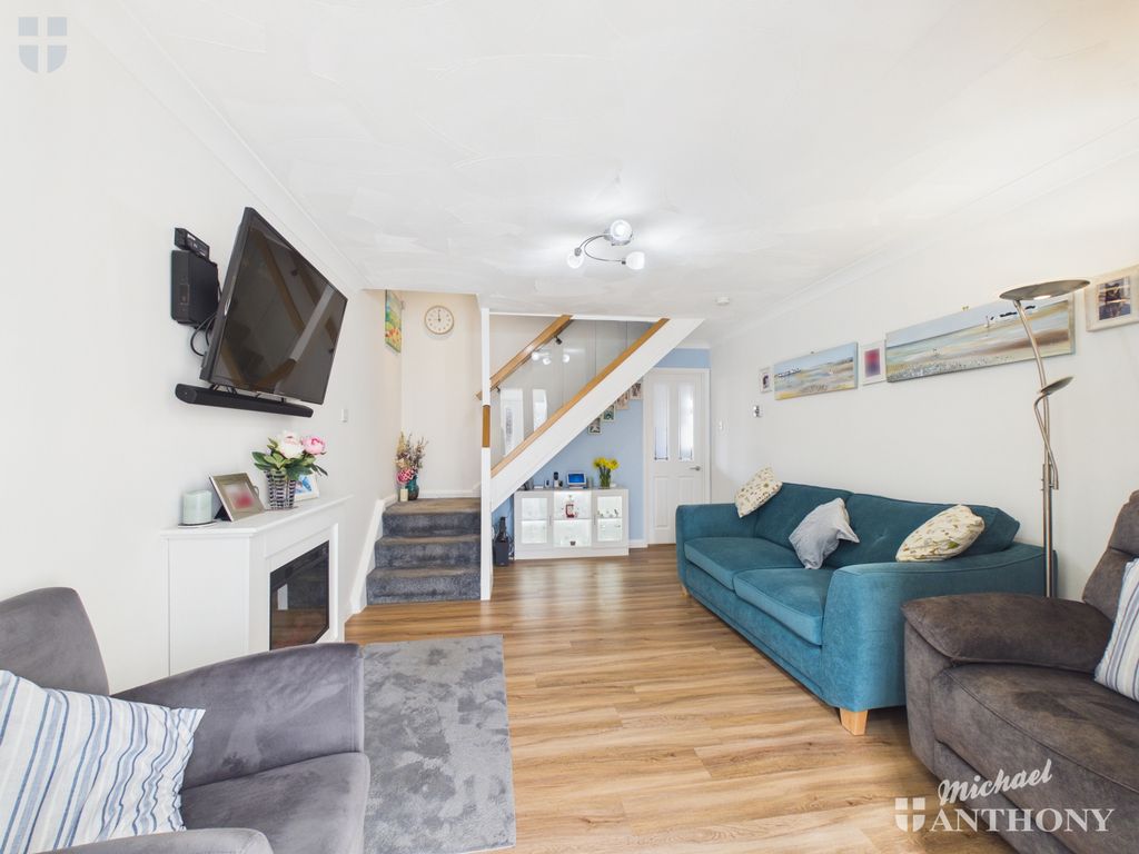 Property photo 2 of 18 Cam03218G0-Pr0941-Still009