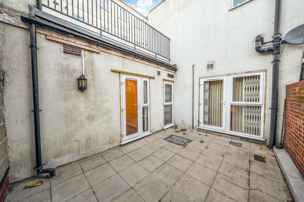 Property photo 3 of 13 Picture No. 19