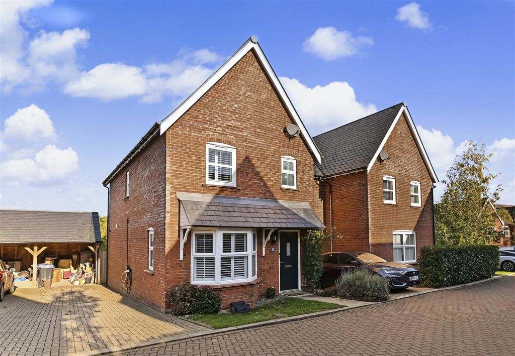 Property photo 1 of 14 10-Probyn-Close-23 Edit.Jpg
