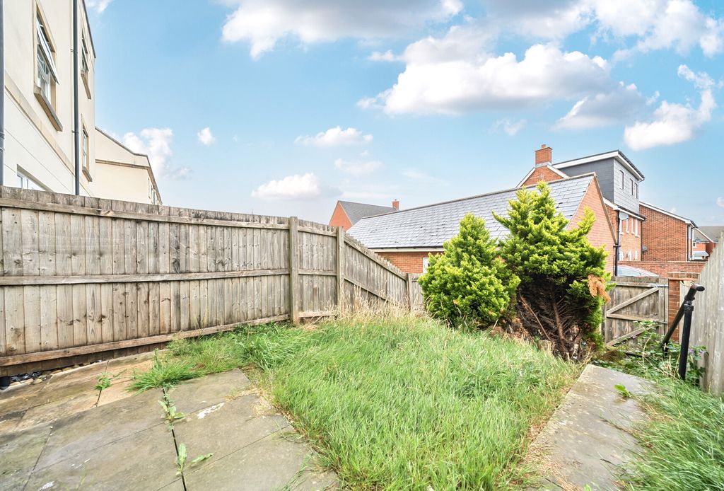 Property photo 3 of 18 1334821-3-68908B8...