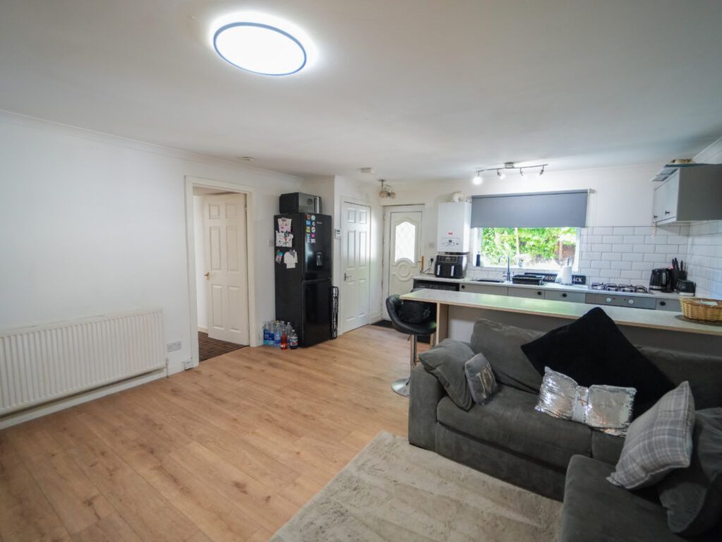Property photo 3 of 9