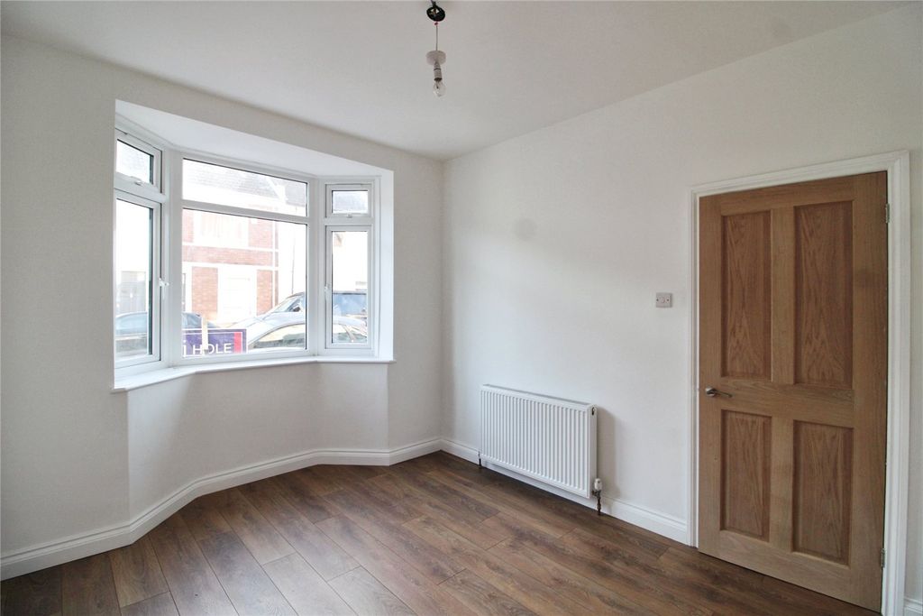 Property photo 2 of 13 Picture No. 09