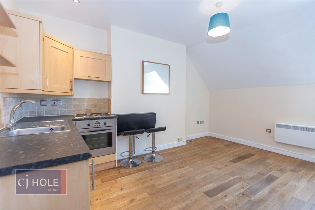 Property photo 1 of 9 Picture No. 05