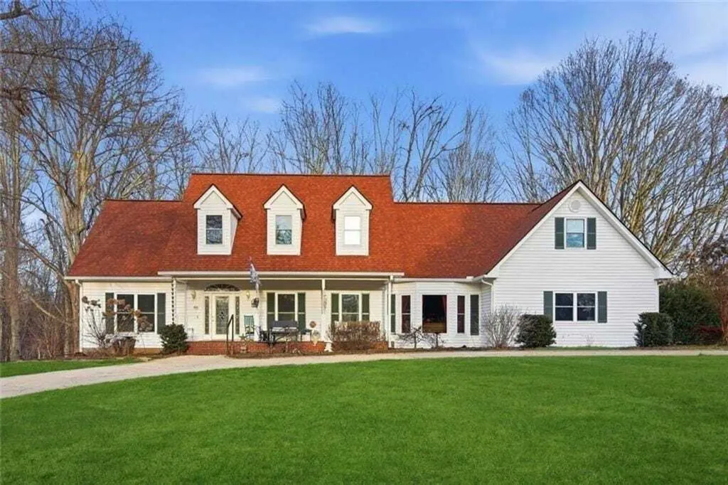 Property photo 1 of 31