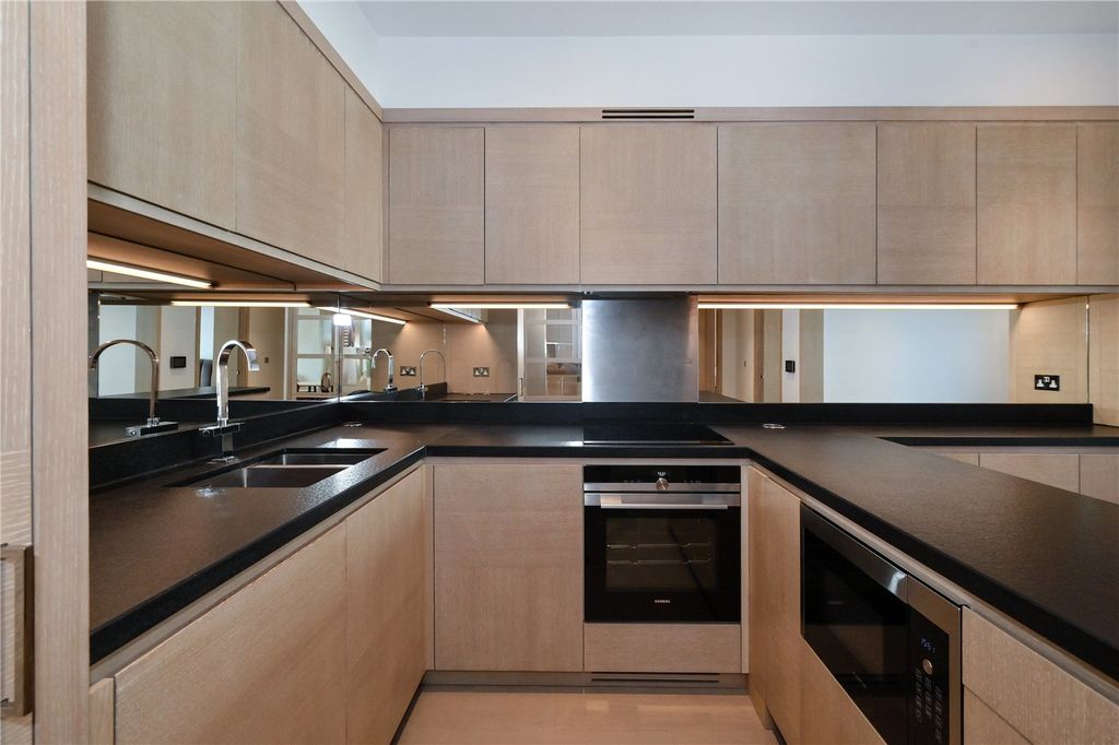 Property photo 3 of 14 Picture No. 04