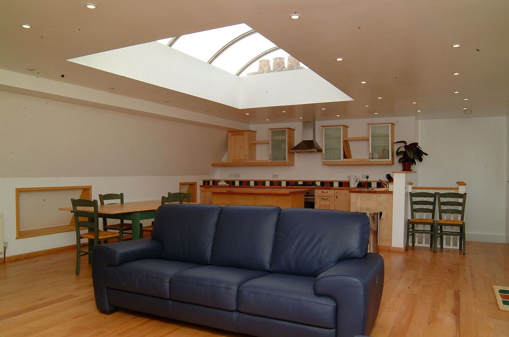 Property photo 1 of 1