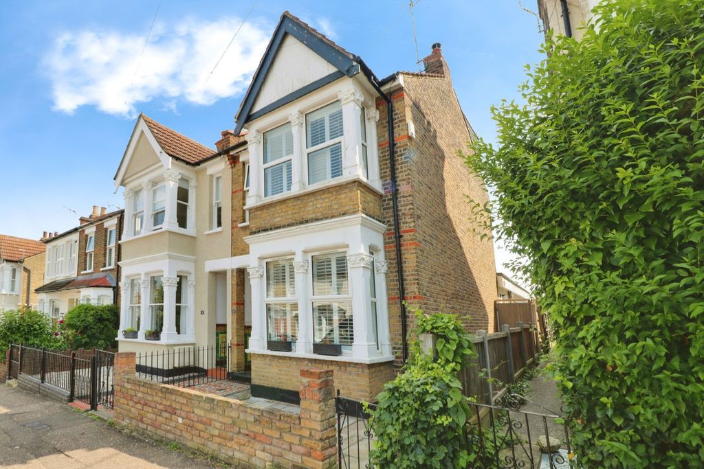 Property photo 1 of 20