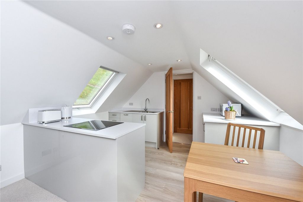 Property photo 2 of 10 Picture No. 09