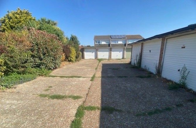 Property photo 3 of 6