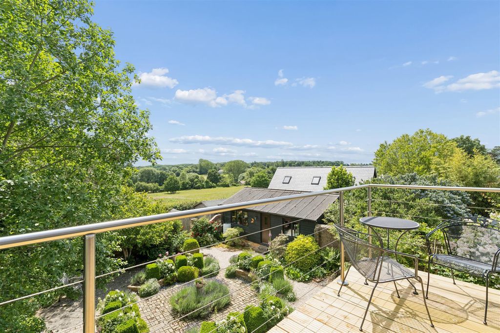 Additional image 29 of 6 bed detached house for saleHigh Road, Soulbury, Buckinghamshire LU7