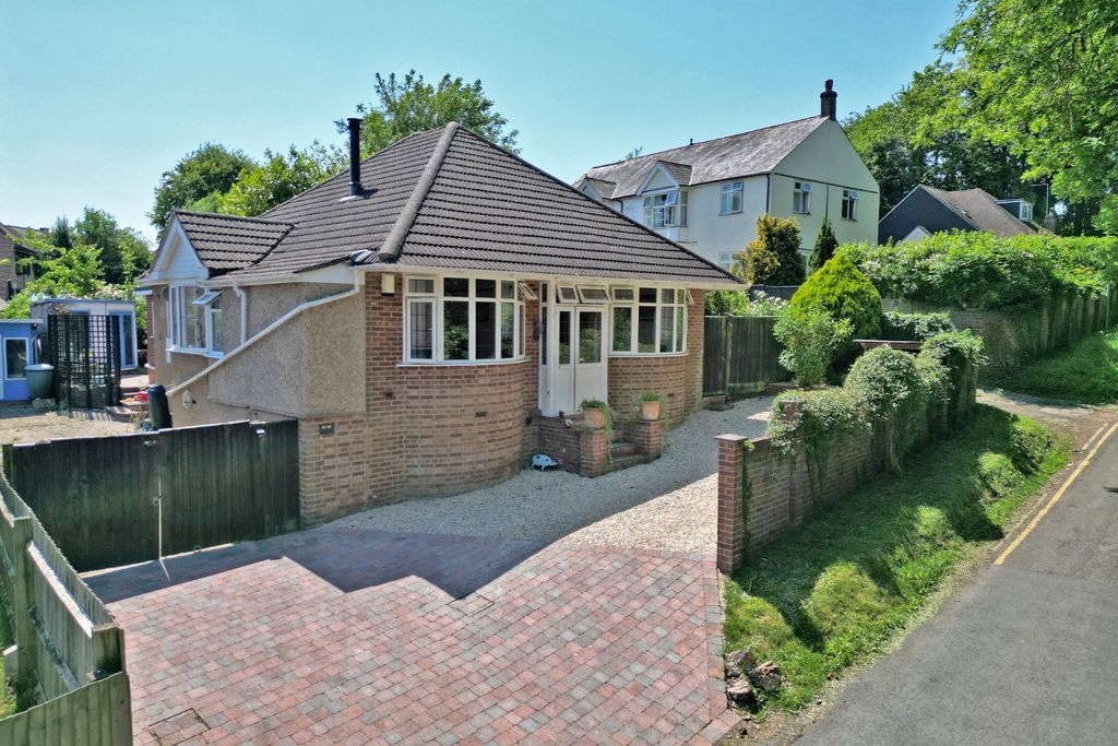 Property photo 1 of 15 5213052