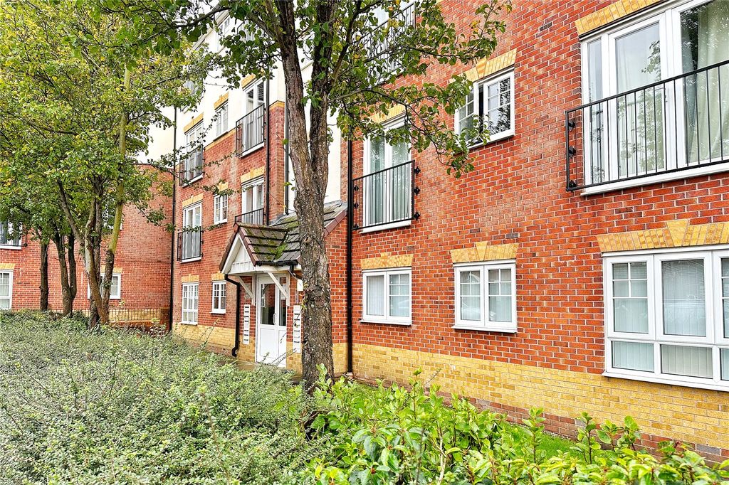 Property photo 1 of 11 Front External