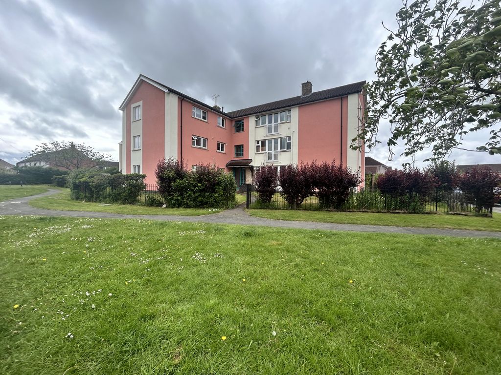 Property photo 1 of 14 Keynsham Farleigh Road 9C Front