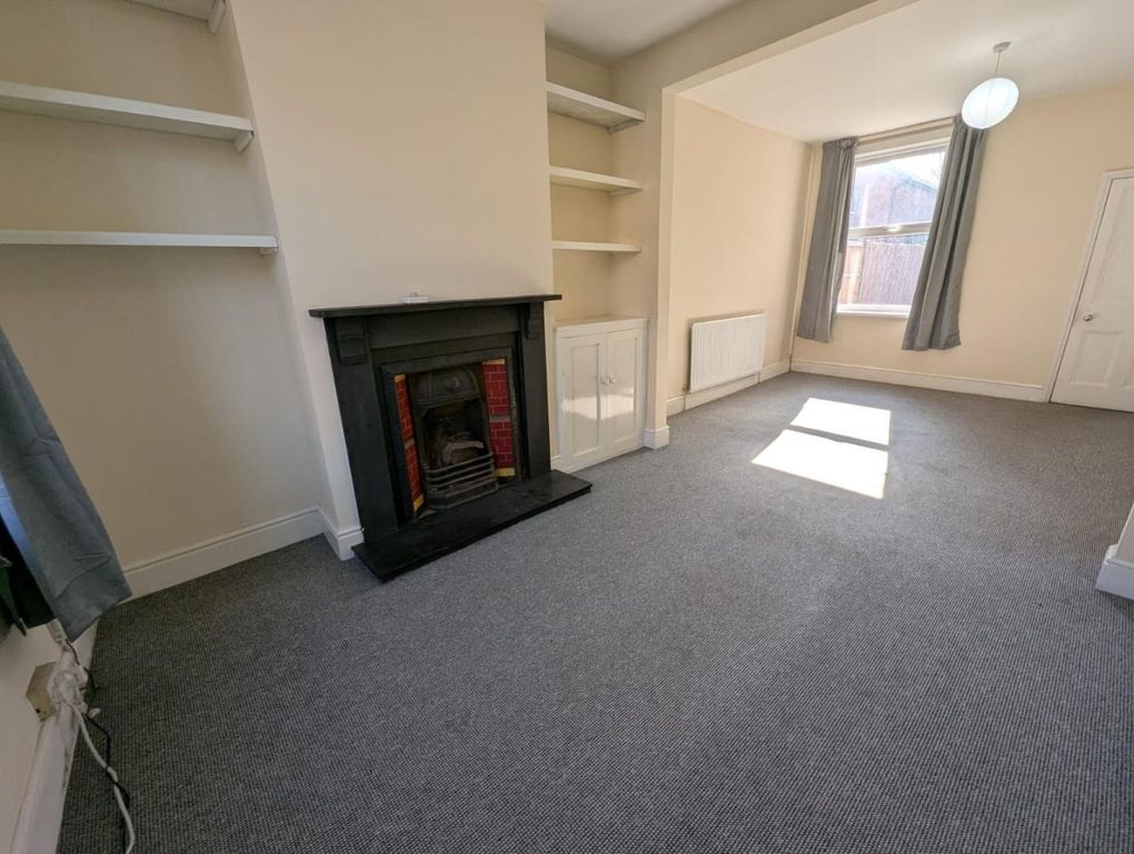 Property photo 3 of 11 Living Dining Room