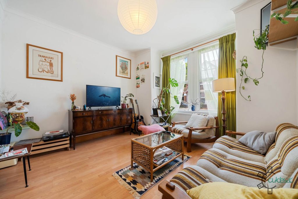 Property photo 2 of 12