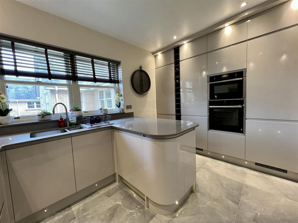 Property photo 3 of 29 Image 3