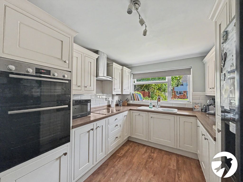 Property photo 2 of 20 Picture No. 22