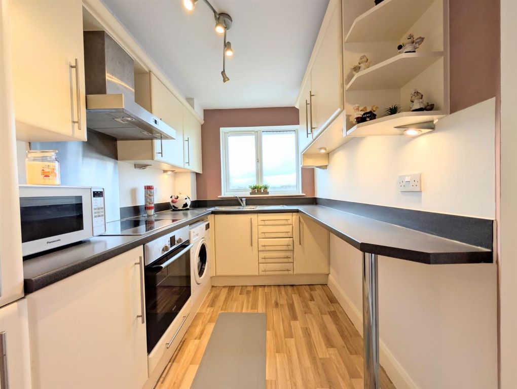 Property photo 3 of 8 2.Jpg