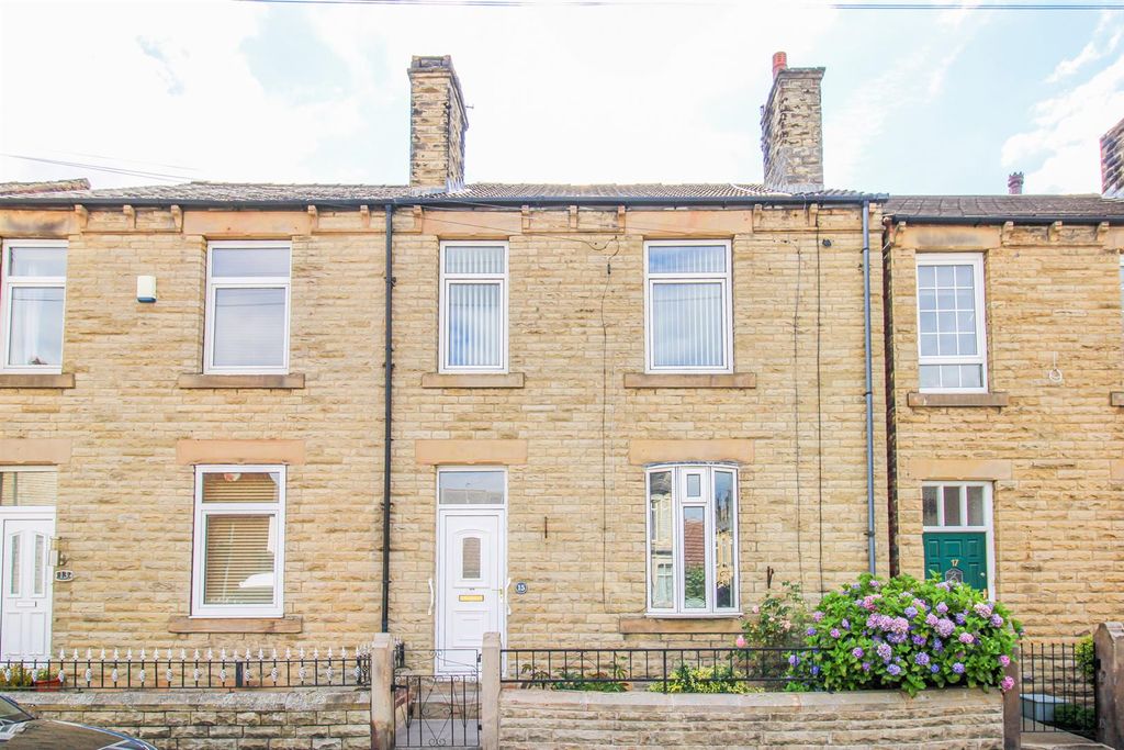 Property photo 1 of 8
