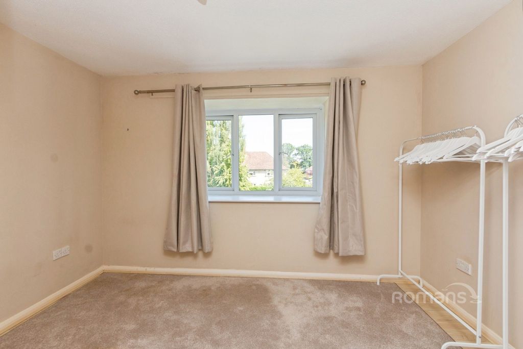 Property photo 2 of 10 Pbox-Img.Jpg