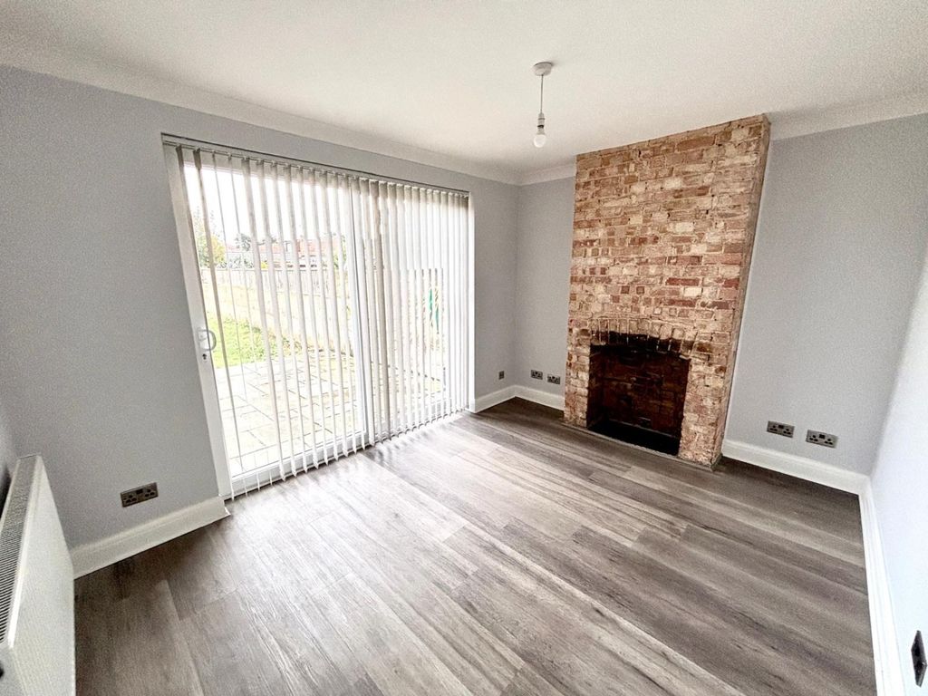 Property photo 2 of 10 Lounge