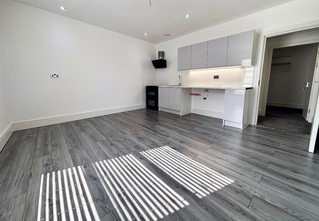 Property photo 2 of 8 Photo 2