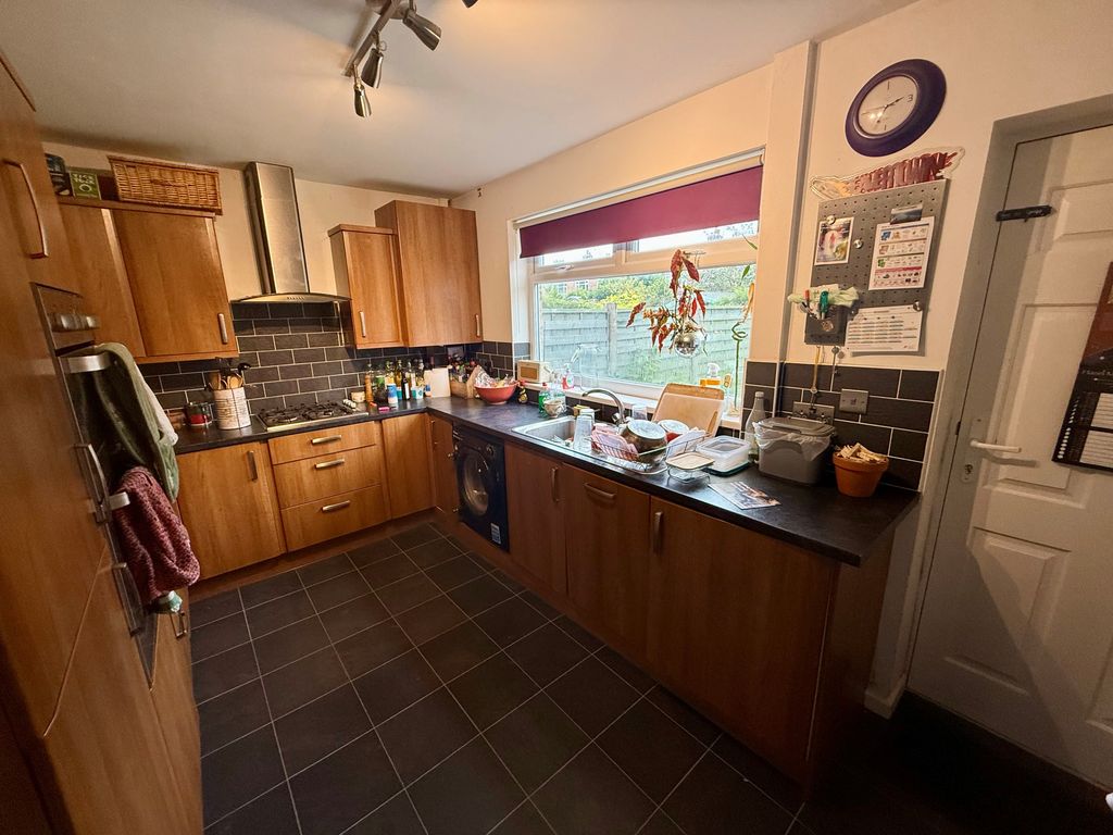 Property photo 1 of 3