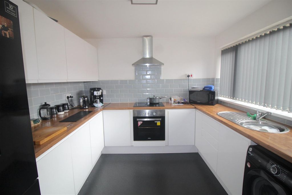 Property photo 2 of 9 Img_4064.Jpg