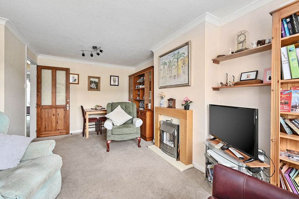 Property photo 2 of 14