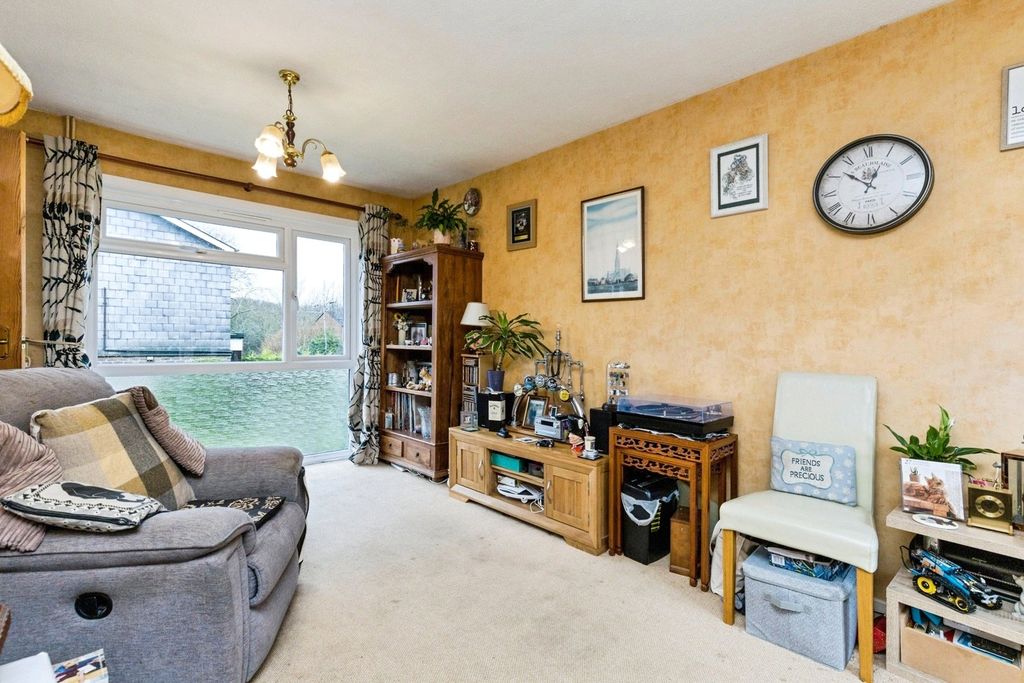Property photo 2 of 21 Pbox-Img.Jpg