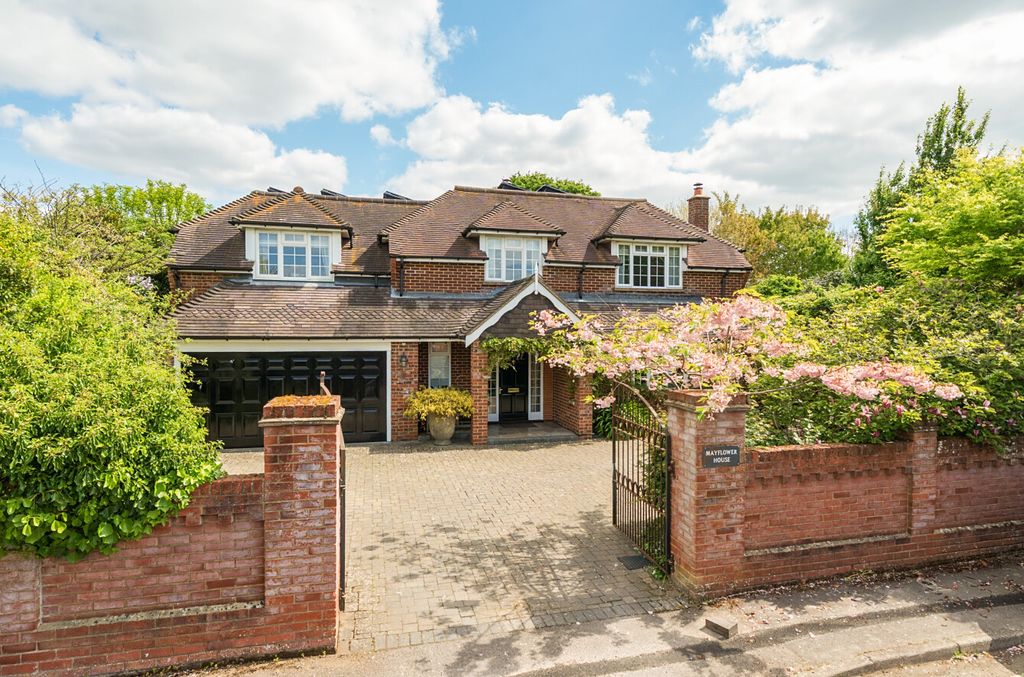 Property photo 1 of 16