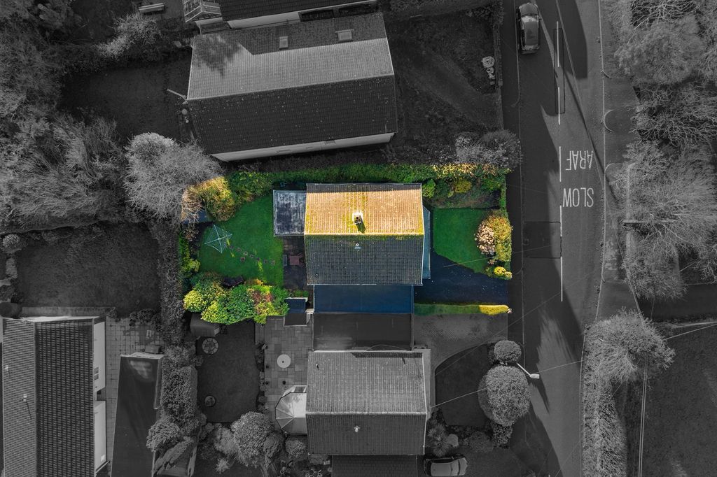 Property photo 3 of 24