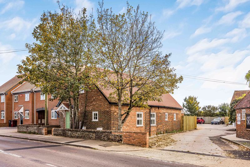 Property photo 1 of 19 Photo 18