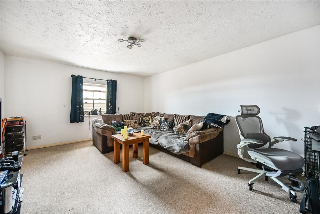 Property photo 2 of 13 Living Room.Jpg