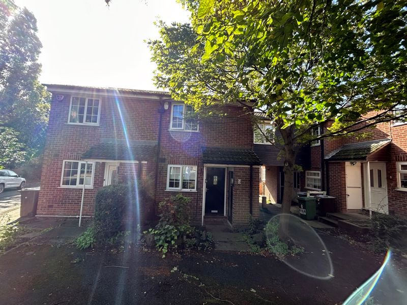 Property photo 1 of 8 Photo 8