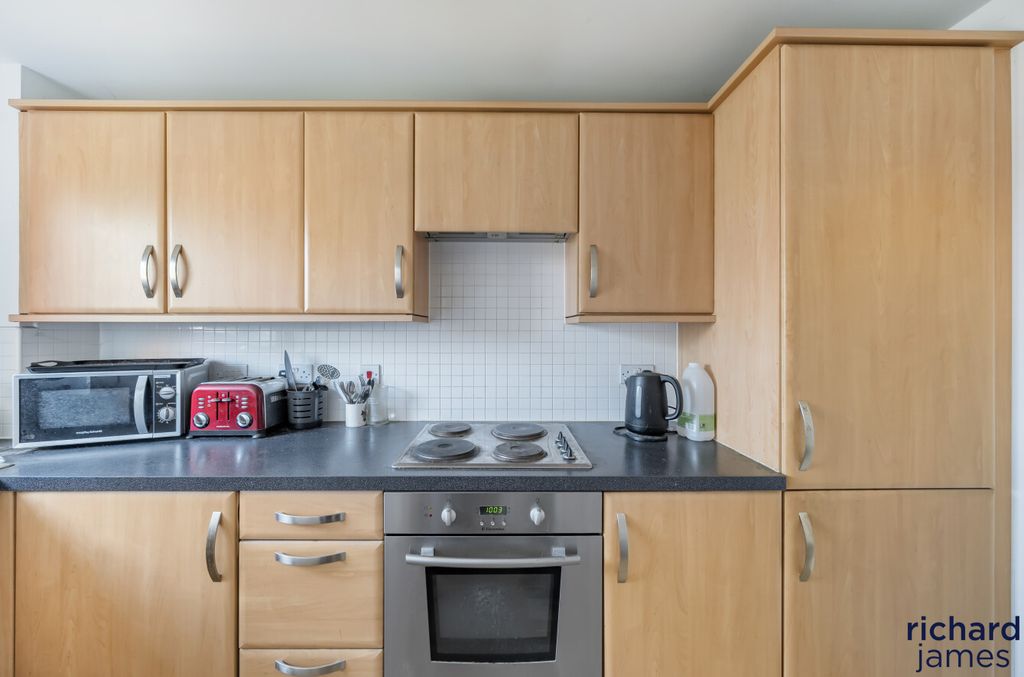 Property photo 2 of 10 Adee1c8Df96A43E5B4A7Fa5A10743E39