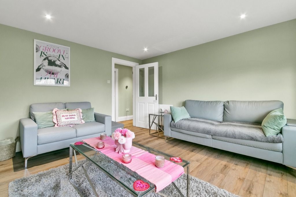 Property photo 3 of 20