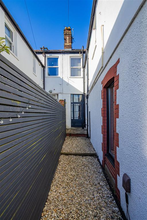 Additional image 18 of 2 bed flat for salePlasturton Avenue, Pontcanna, Cardiff CF11