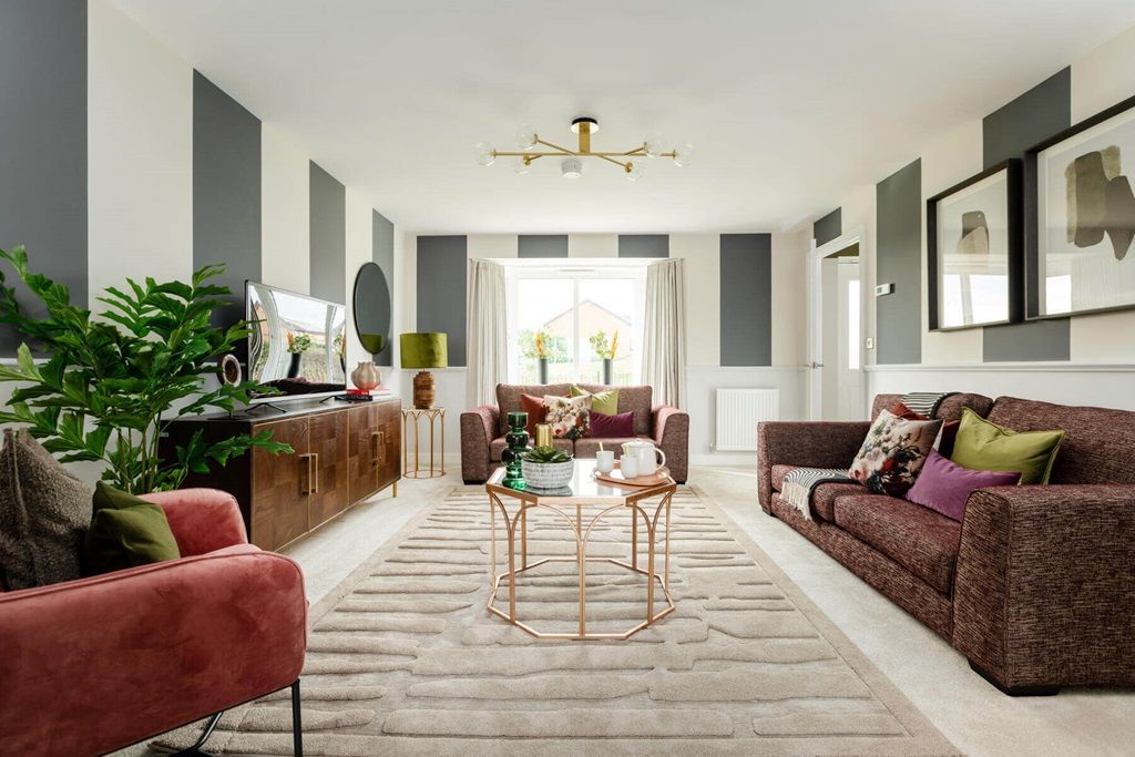 Property photo 1 of 10 A Bright And Airy Lounge Offers A Place To Spend With The Family