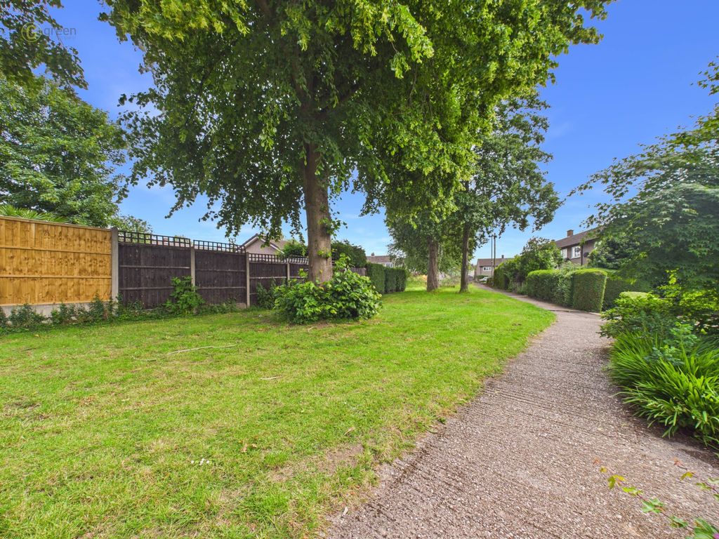 Property photo 2 of 16 B981Fa74004640F4Ad14Fca051d3Af4F100Cam04425G0Pr0448Still023
