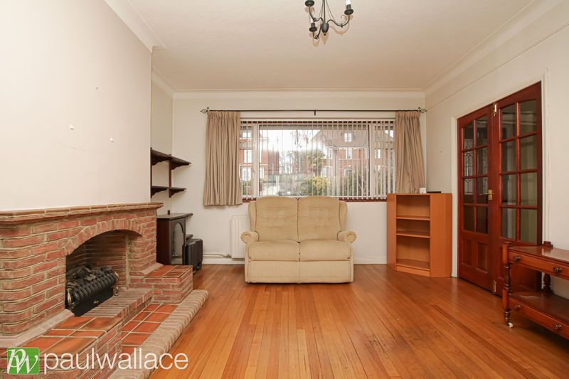 Property photo 2 of 22 Lounge